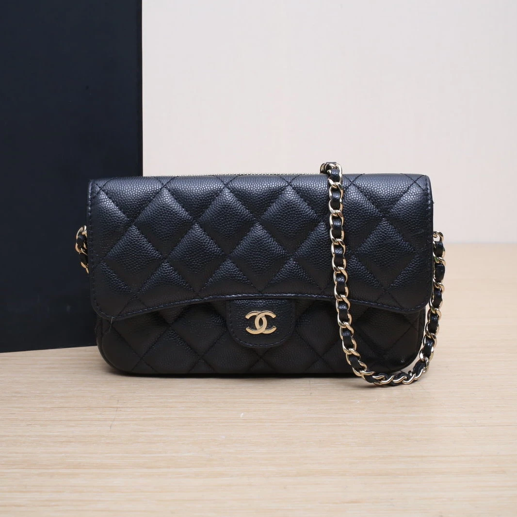 95新 Chanel/香奈儿 【黑黑】链条斜挎 手机包 黑色 31开 浅金扣