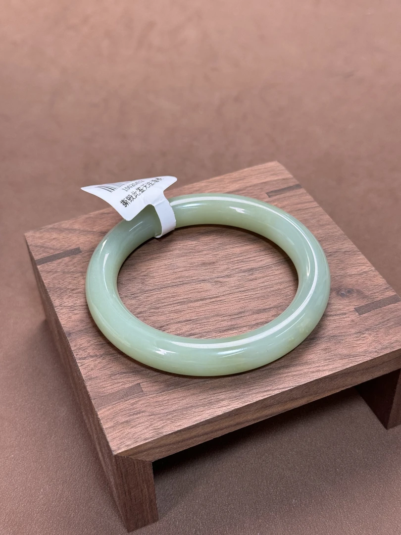 和田玉手镯圈口测量方法