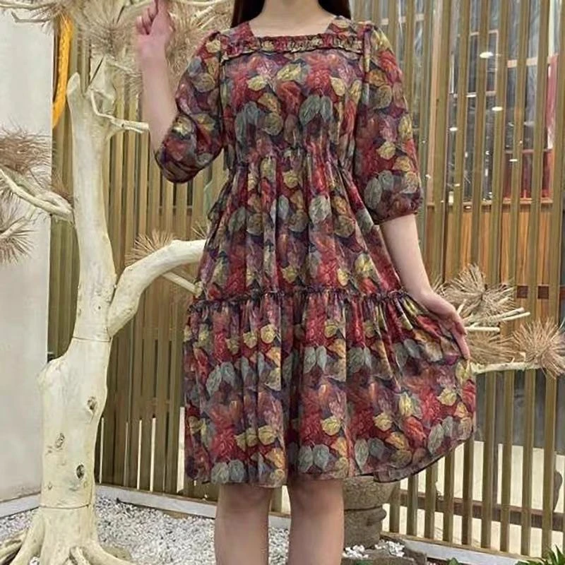 2025年夏季新款时尚气质连衣裙女洋气收腰显瘦中长款碎花印花裙子