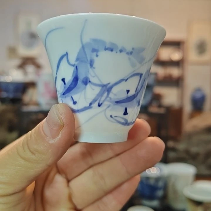 兔**儿景德镇手工手绘虾趣主人杯