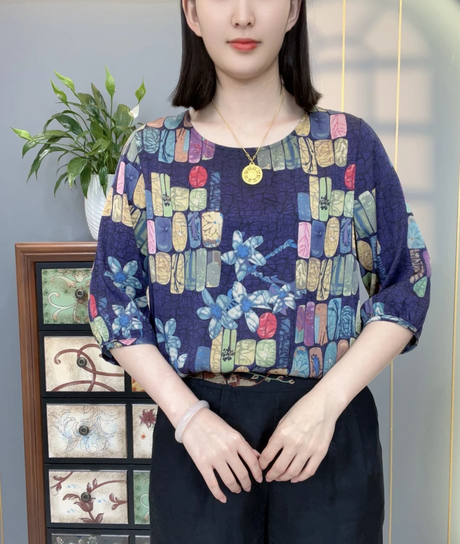锦绘雅衣2025春季新款圆领半袖轻奢高定中老年女士休闲百搭小衫2