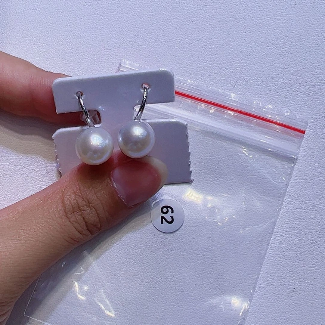 淡水珍珠银S925镶嵌耳饰