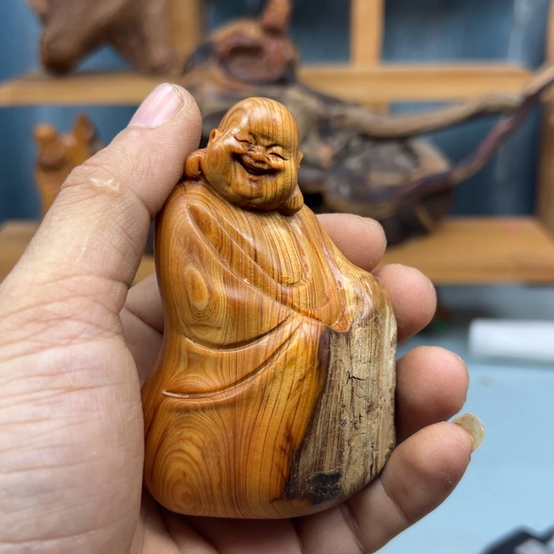牧***）木崖柏木摆件手把件