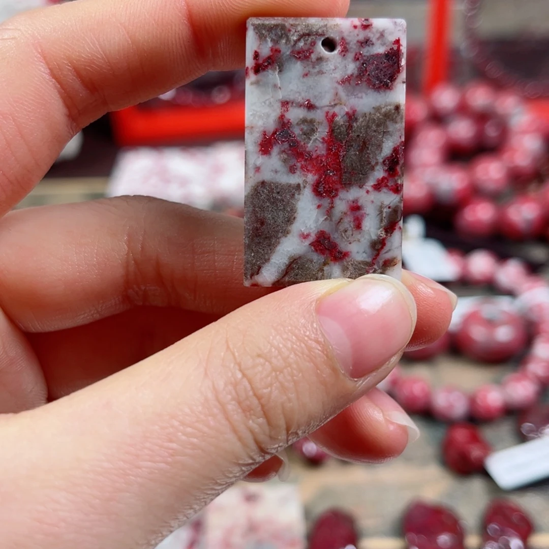 天然辰砂原石吊坠12克