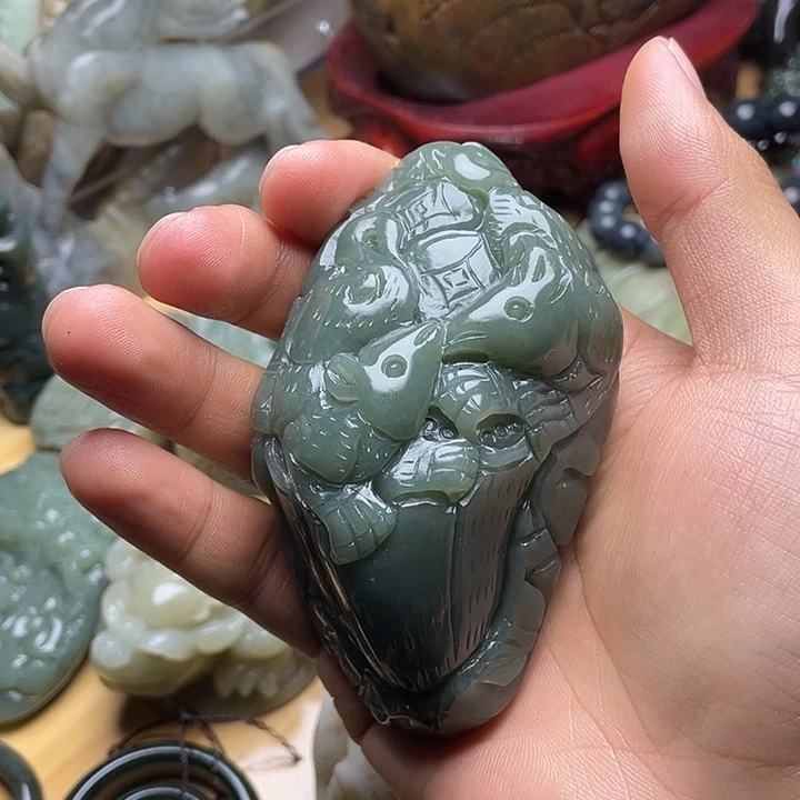 人***生和田玉未镶嵌挂件