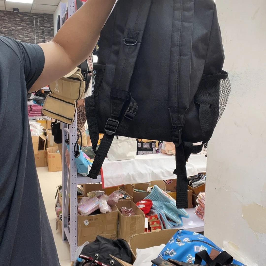 PU化妆包等产品和产品为