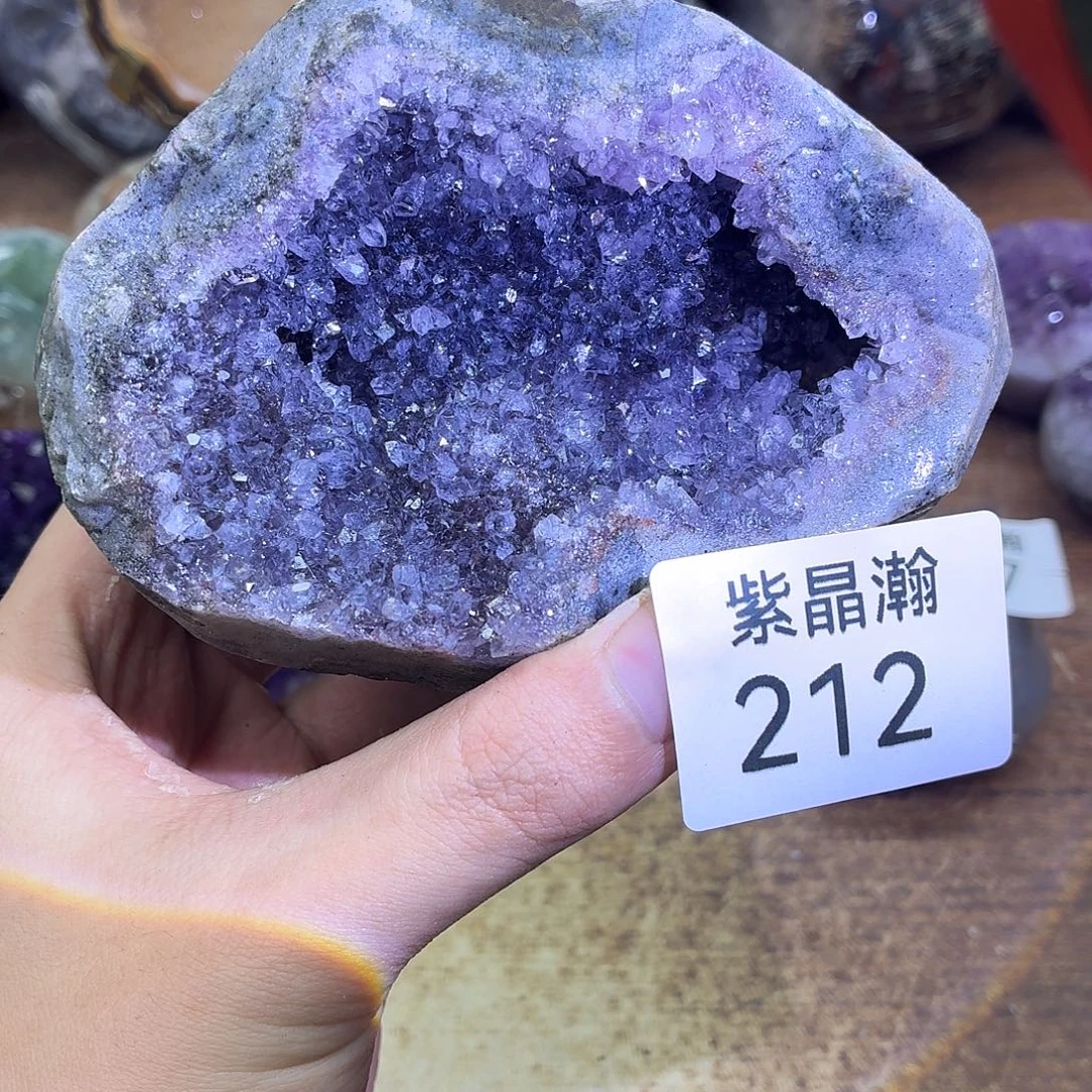 未镶嵌水晶大型摆件（非配饰）