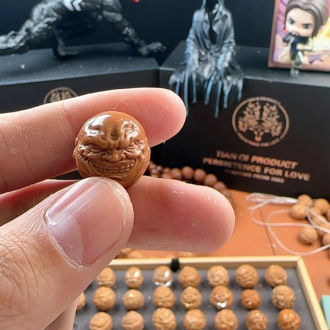 猴头核桃吊坠金花佛爷苏州工红