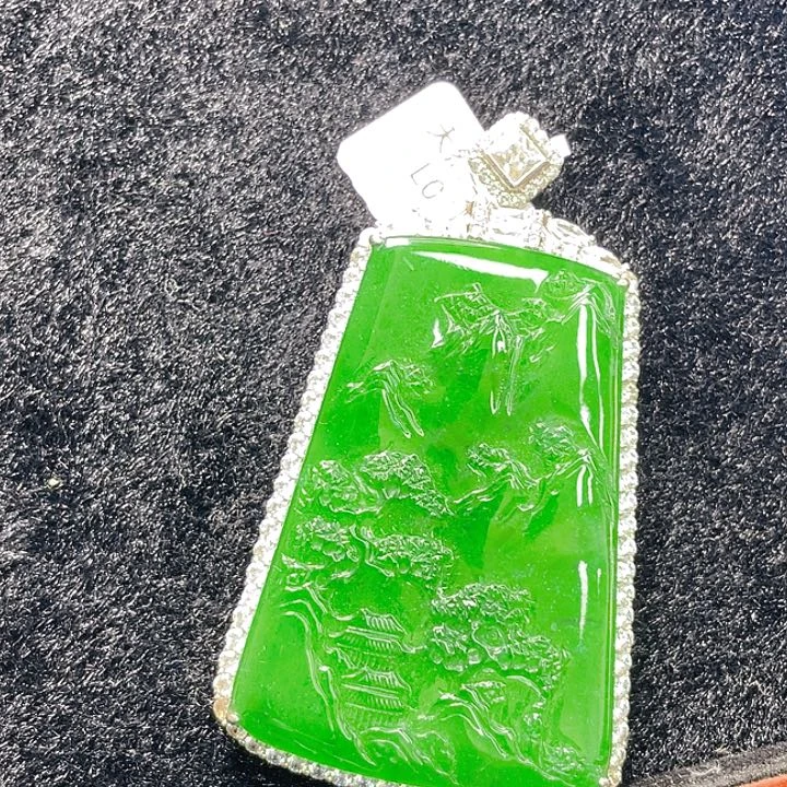 翡翠颈饰未镶嵌15，