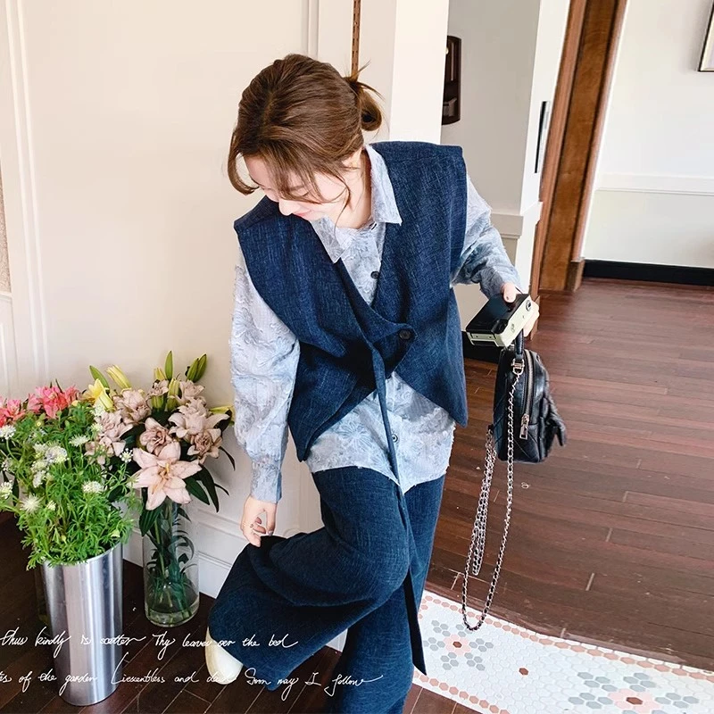 蓝色提花衬衫马甲小香风套装痞帅炸街风女装韩剧穿搭阔腿裤三件套