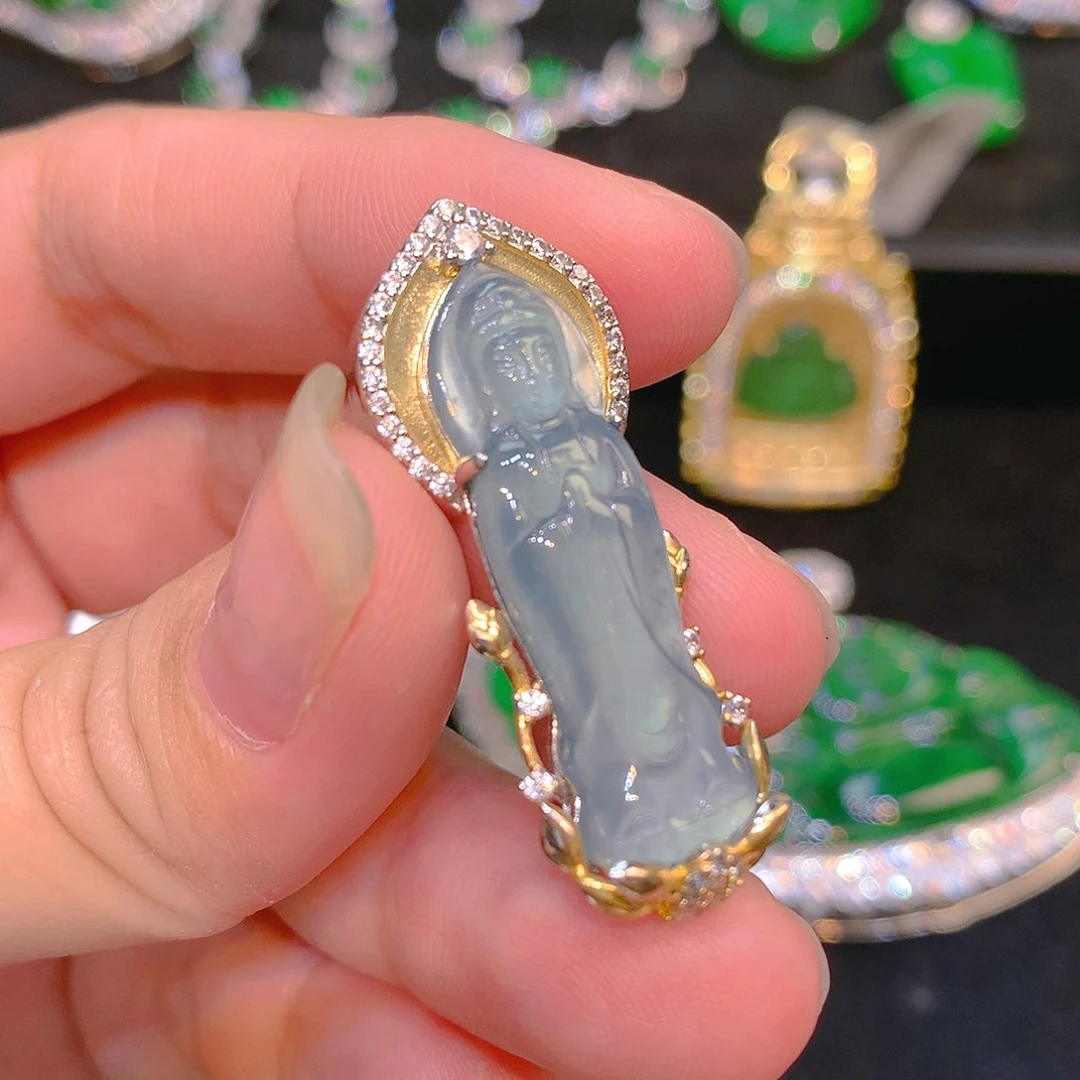 翡翠未镶嵌颈饰翡翠