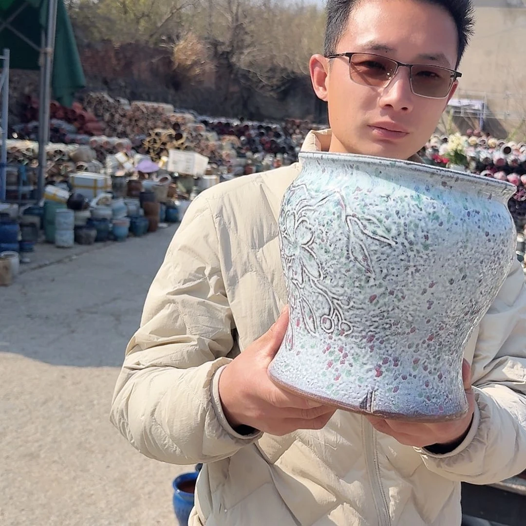 紫砂花盆口20高21（一个旗袍彩色