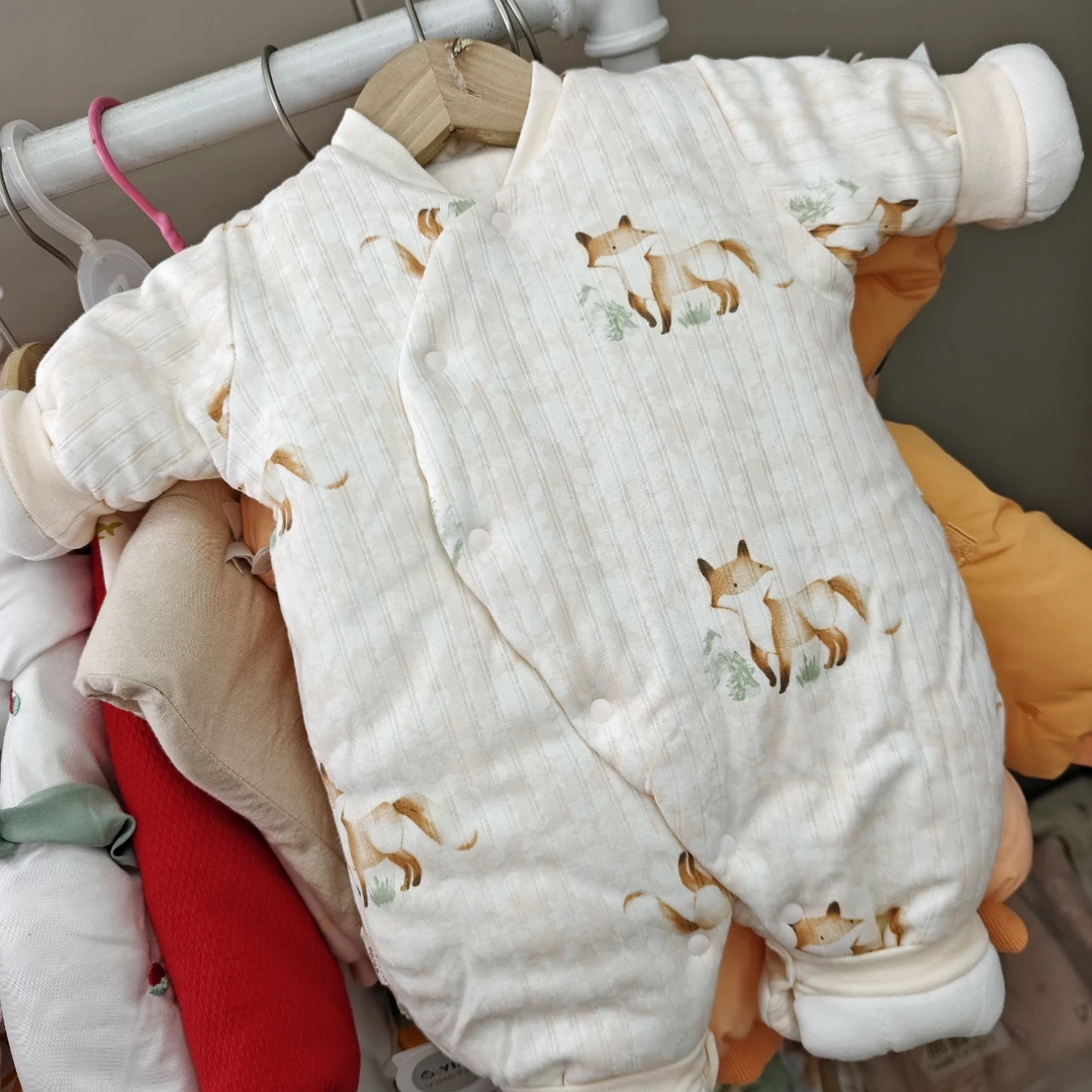 新生儿连体衣冬季加厚夹棉婴儿蝴蝶衣0-3个月小狐狸