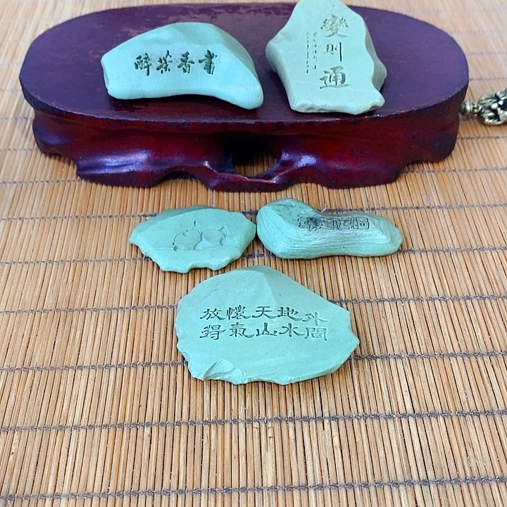 禅***心原石雕刻工艺品手把摆件