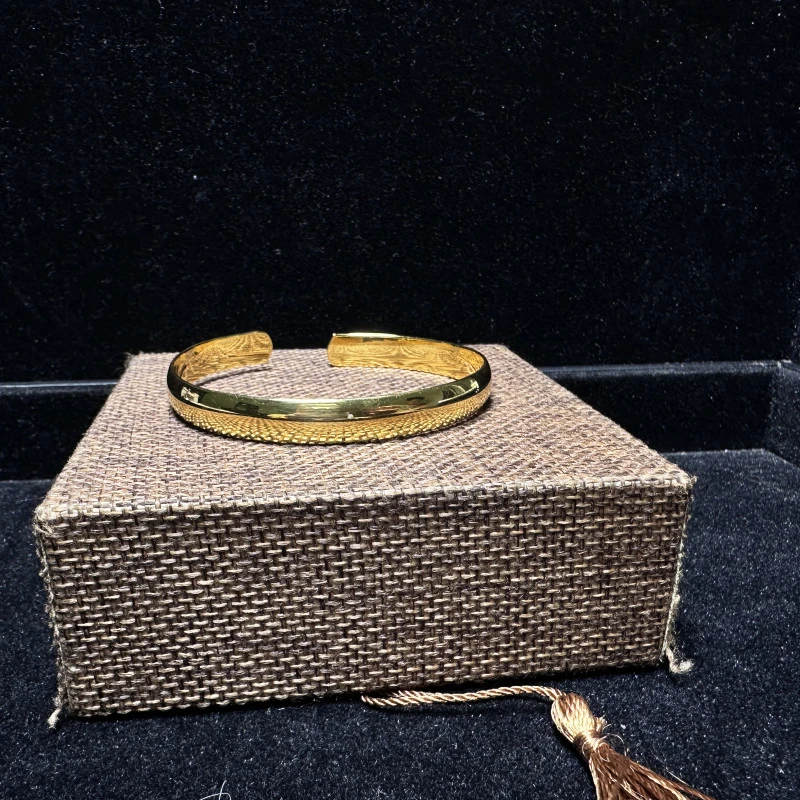 18K 金经典素圈宽版亮面实心开口手镯a54