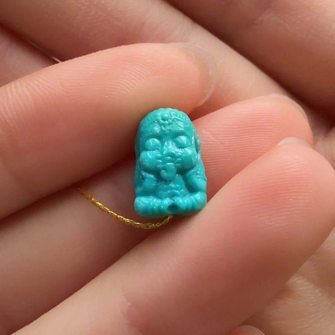 绿松石未镶嵌颈饰