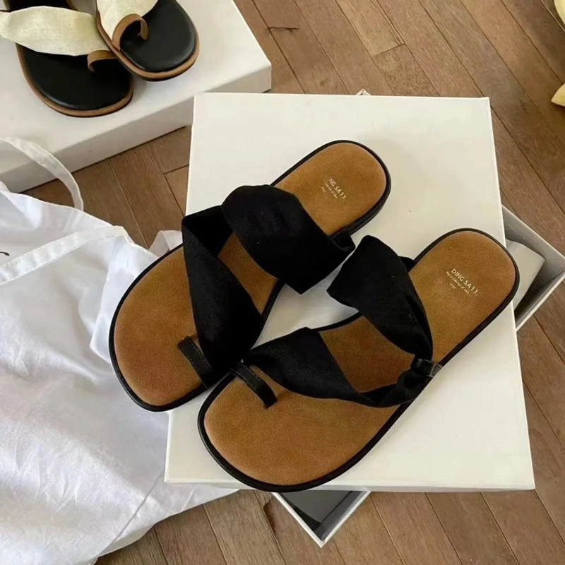 罗马套趾拖鞋女2025夏外穿韩版法式仙女风平底凉拖海边度假沙滩鞋