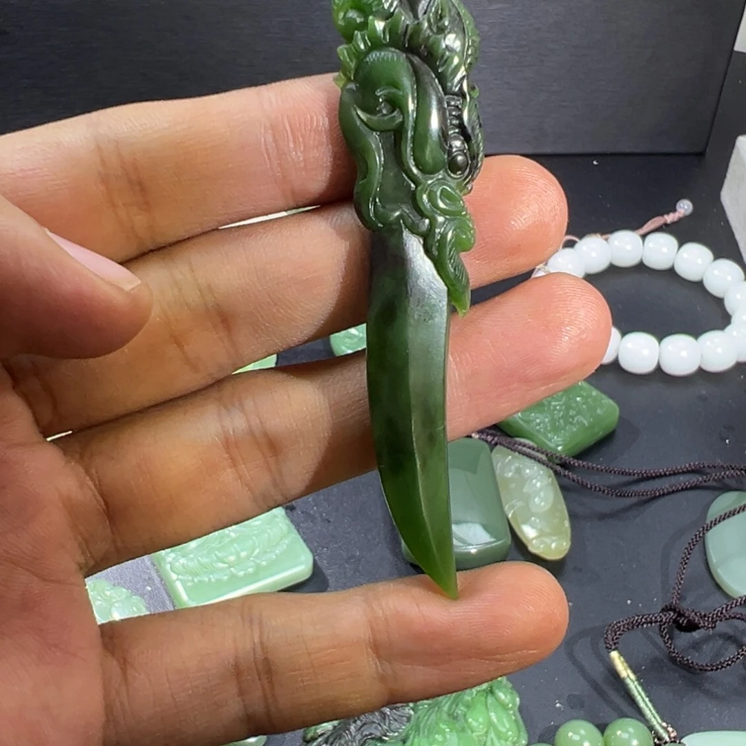 大***吉未镶嵌和田玉珠宝奇石