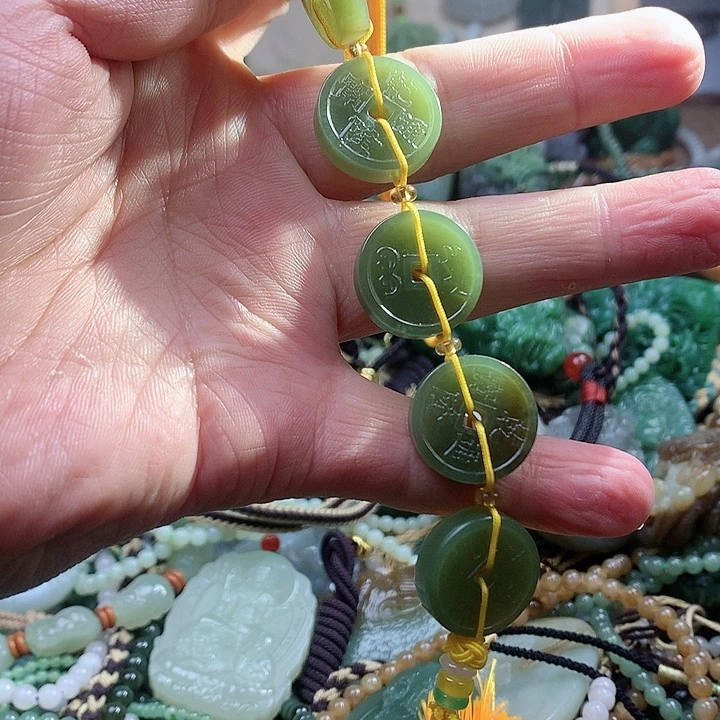 未镶嵌和田玉挂件