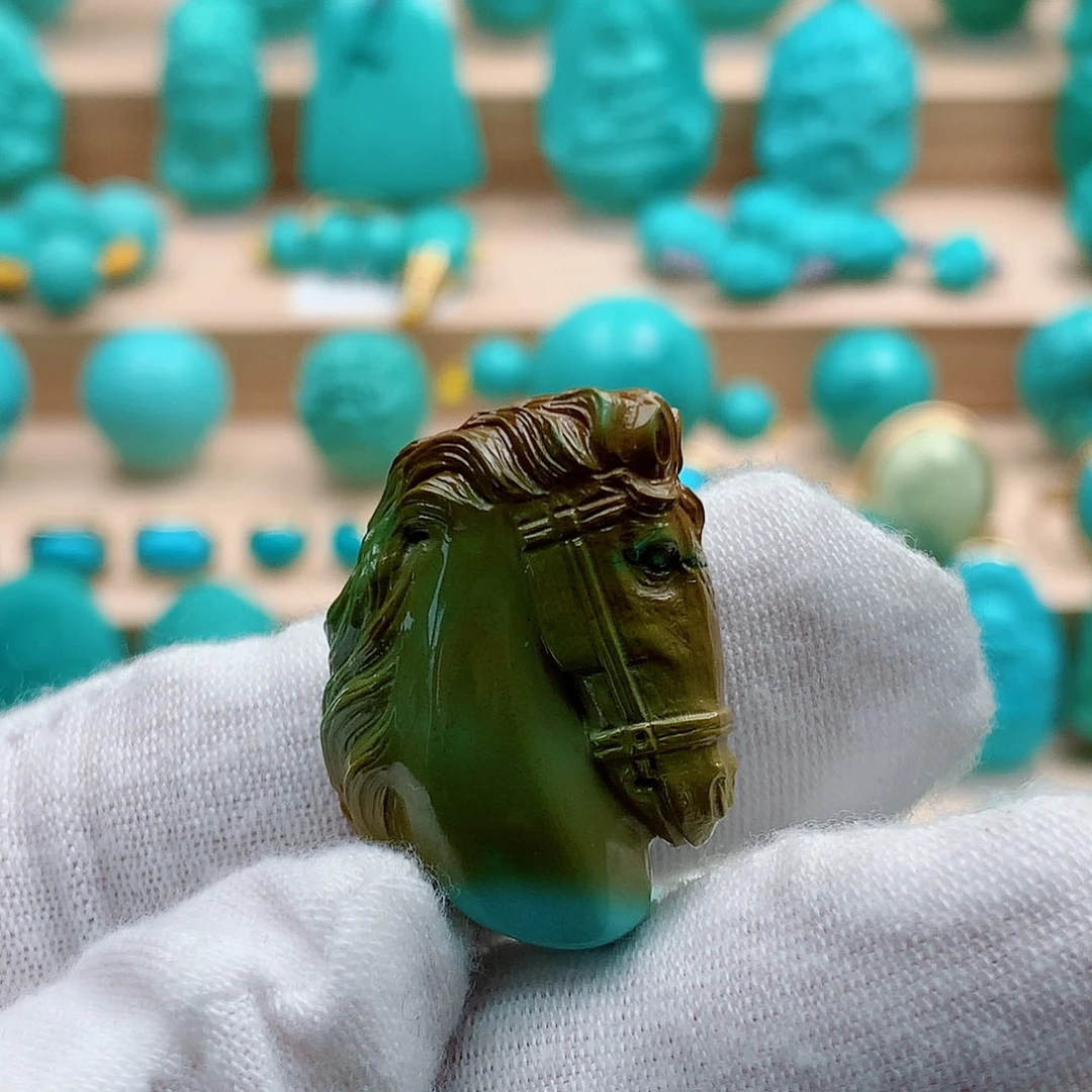 绿松石未镶嵌马首