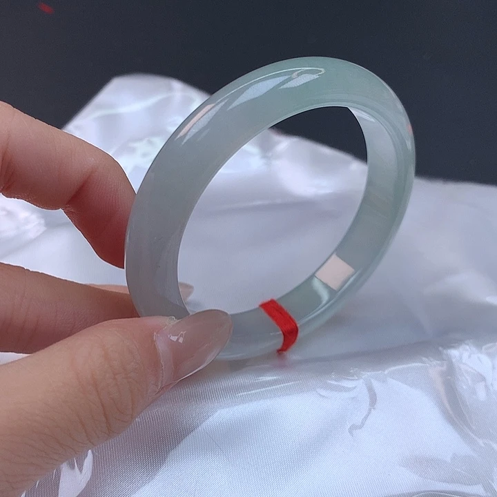 翡翠未镶嵌手镯57