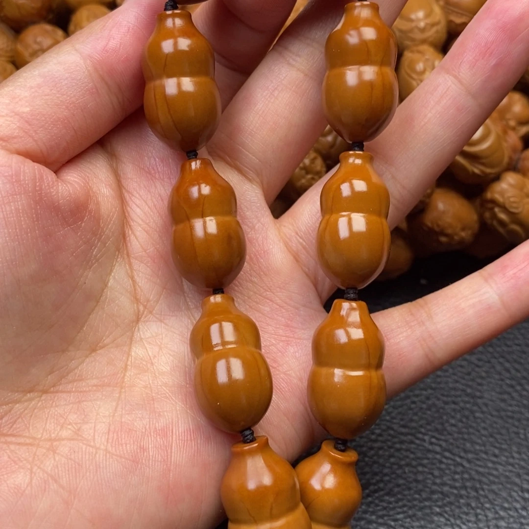 橄榄核把件葫芦福入