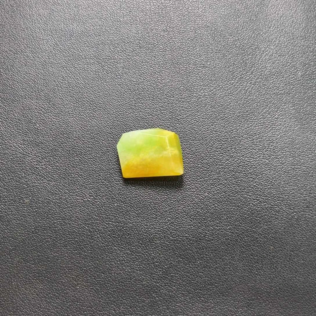 定制翡翠未镶嵌黄加绿