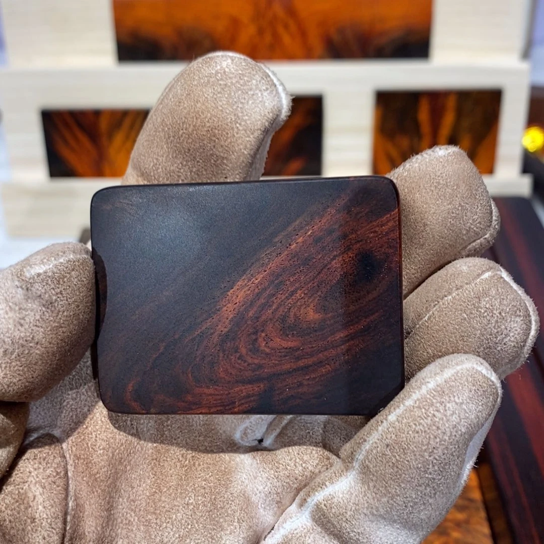 交趾黄檀（大红酸枝）L****G