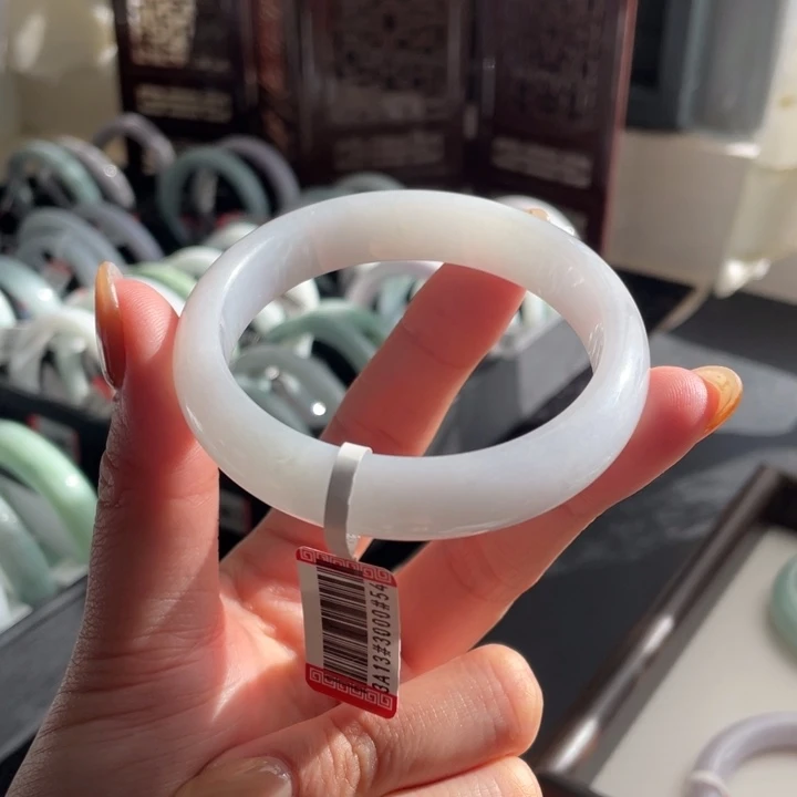 翡翠未镶嵌手镯18