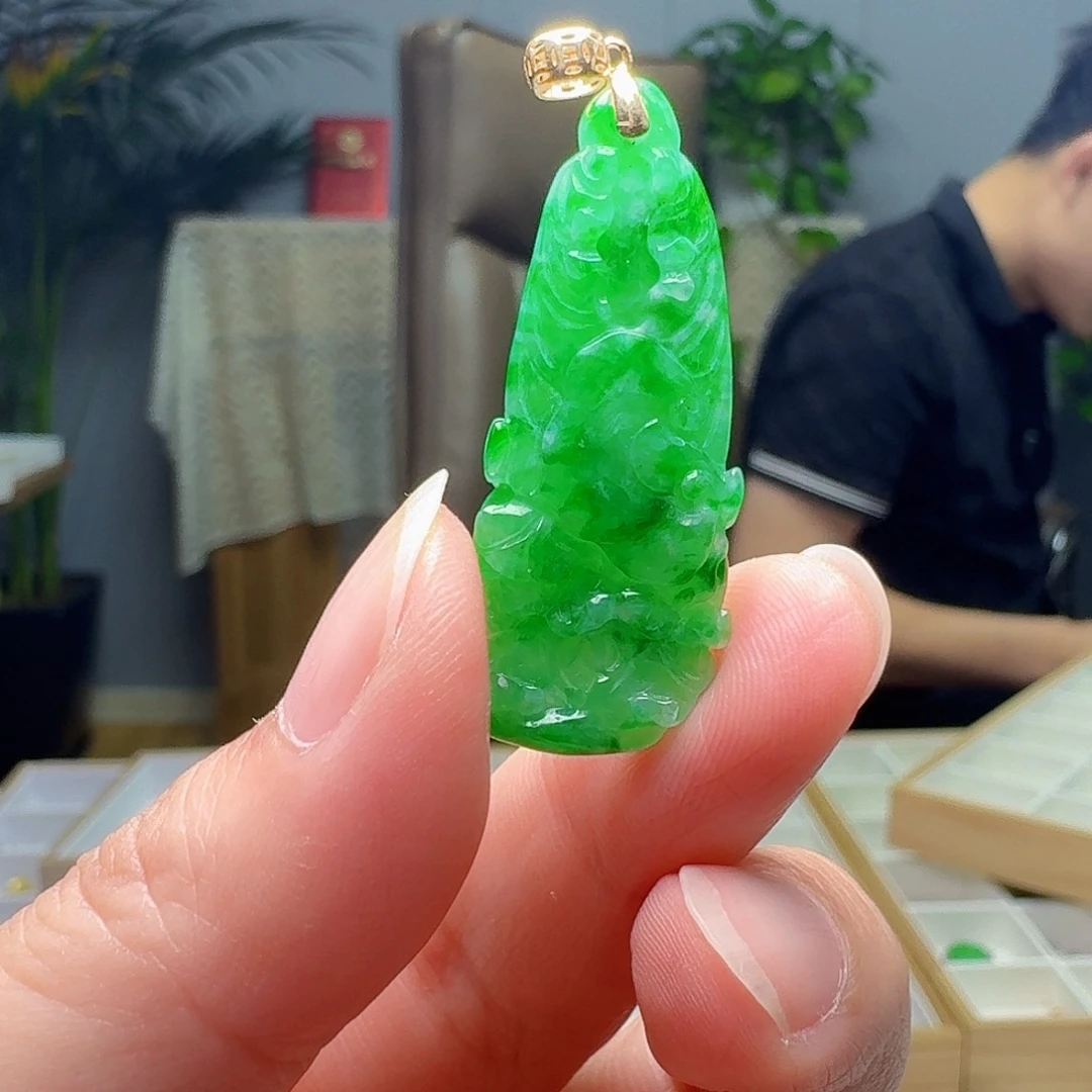 翡翠18K金镶嵌吊坠(不含链)天然