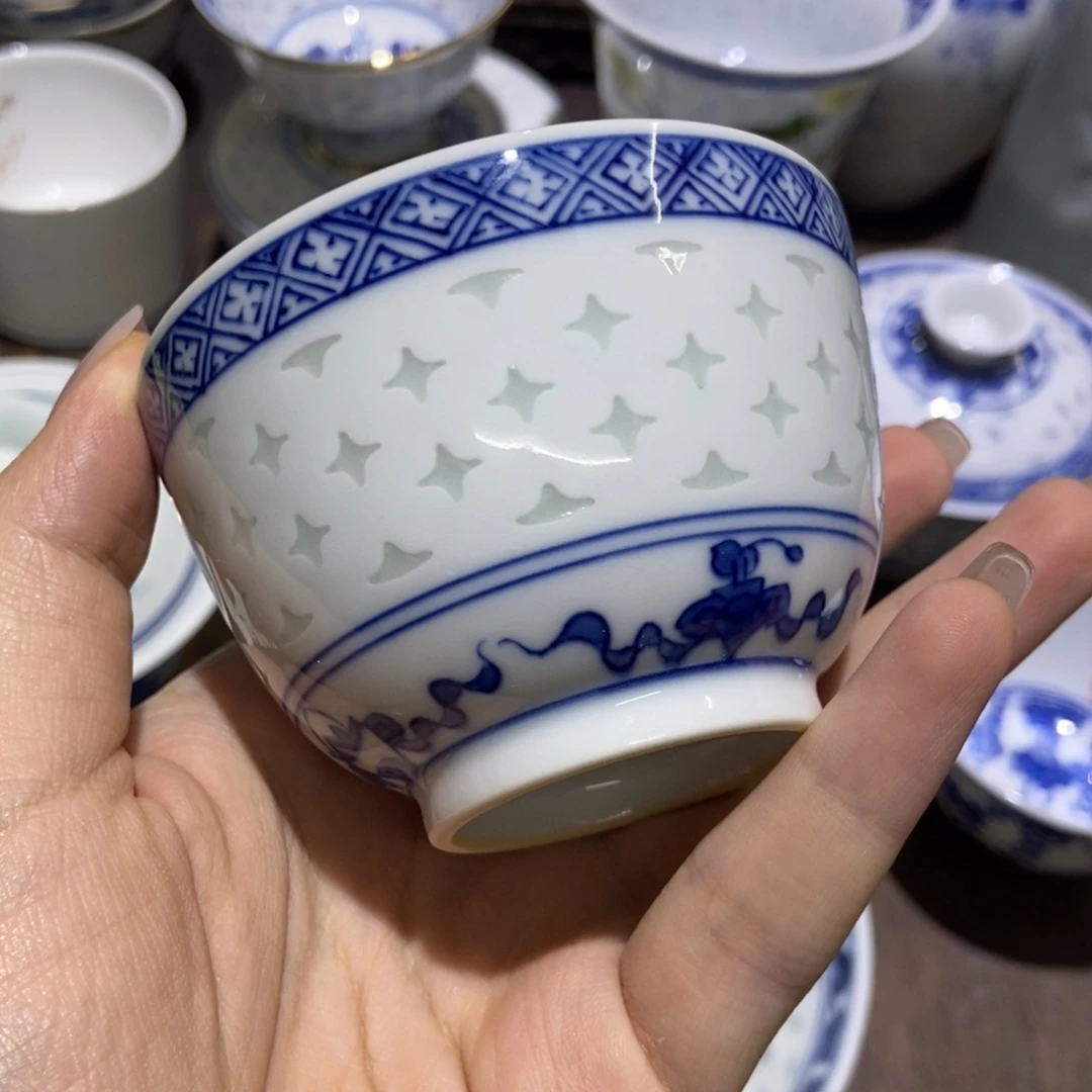 徐***闹陶瓷艺术品的制作