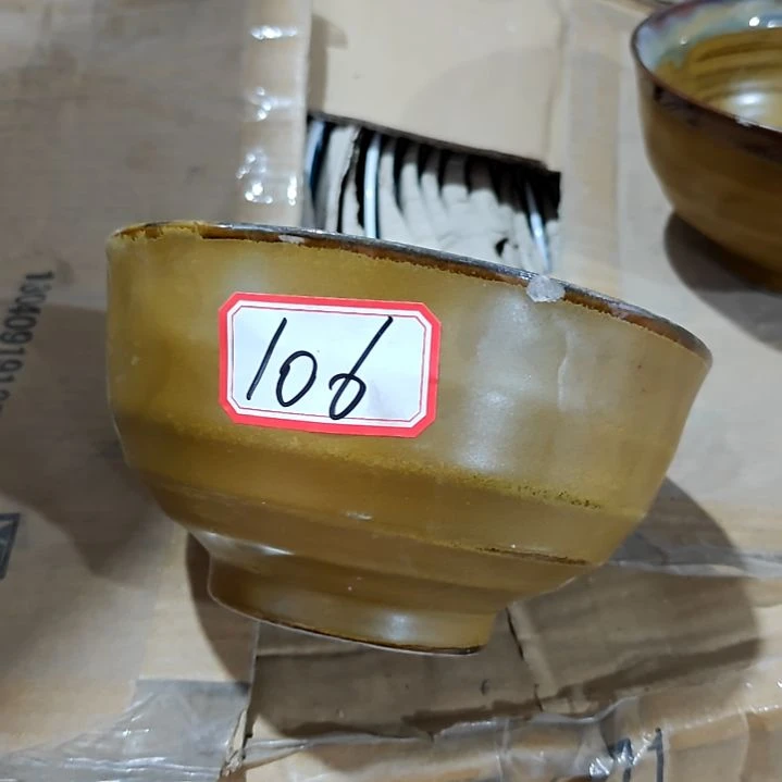 摆件陶瓷盘子碗啥都有