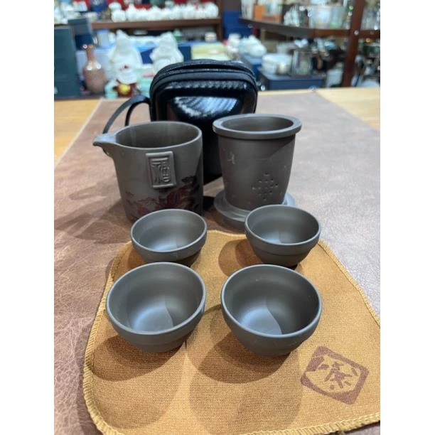 477紫砂一壶四杯旅行茶具