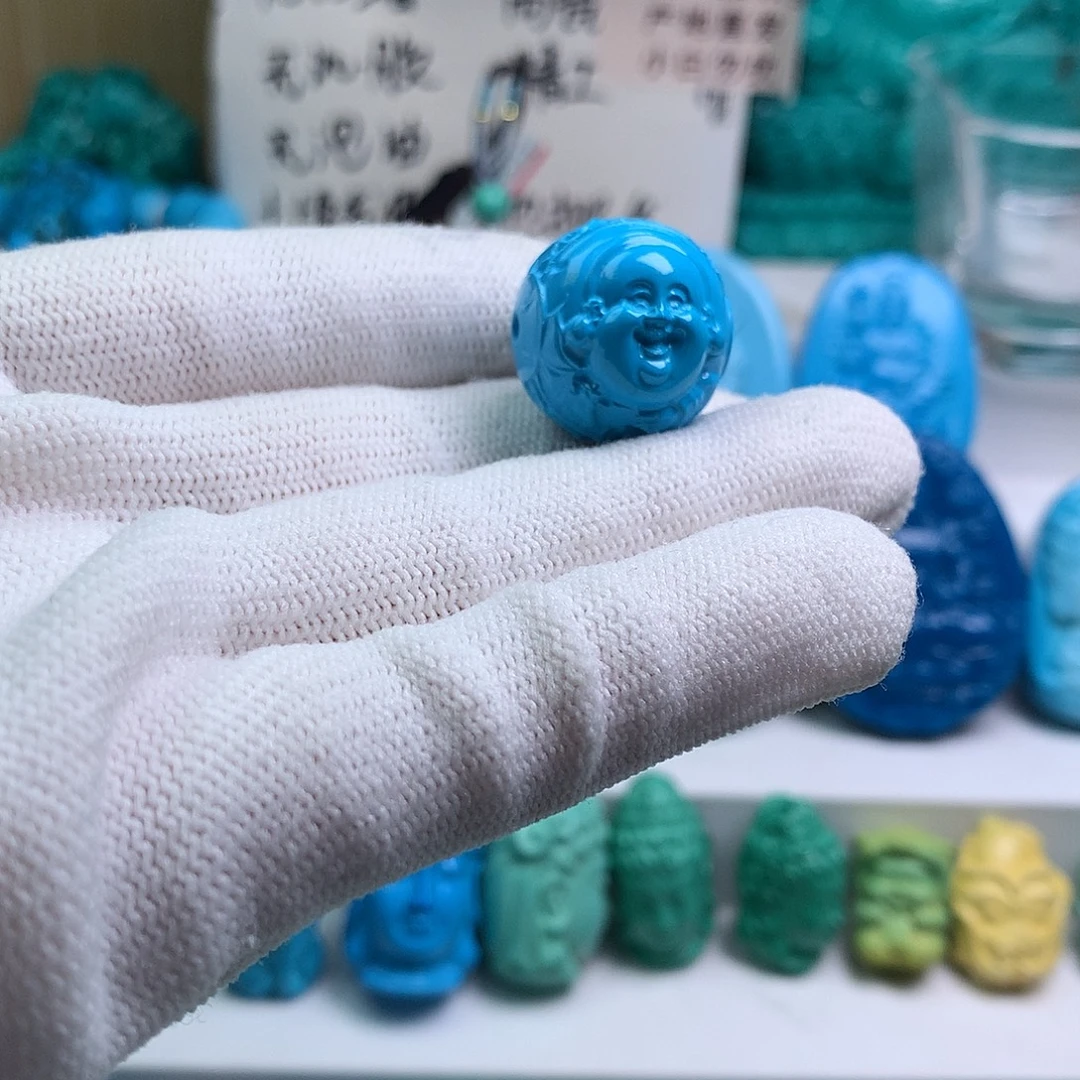 湖北发货批发精挑绿色矿原创手串108雕刻多样性发货 以介绍为准