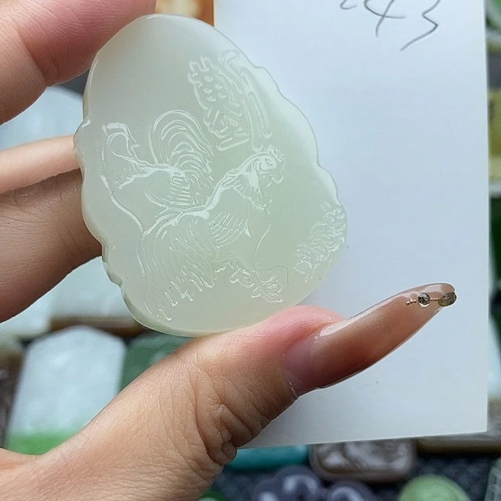 颈饰未镶嵌和田玉