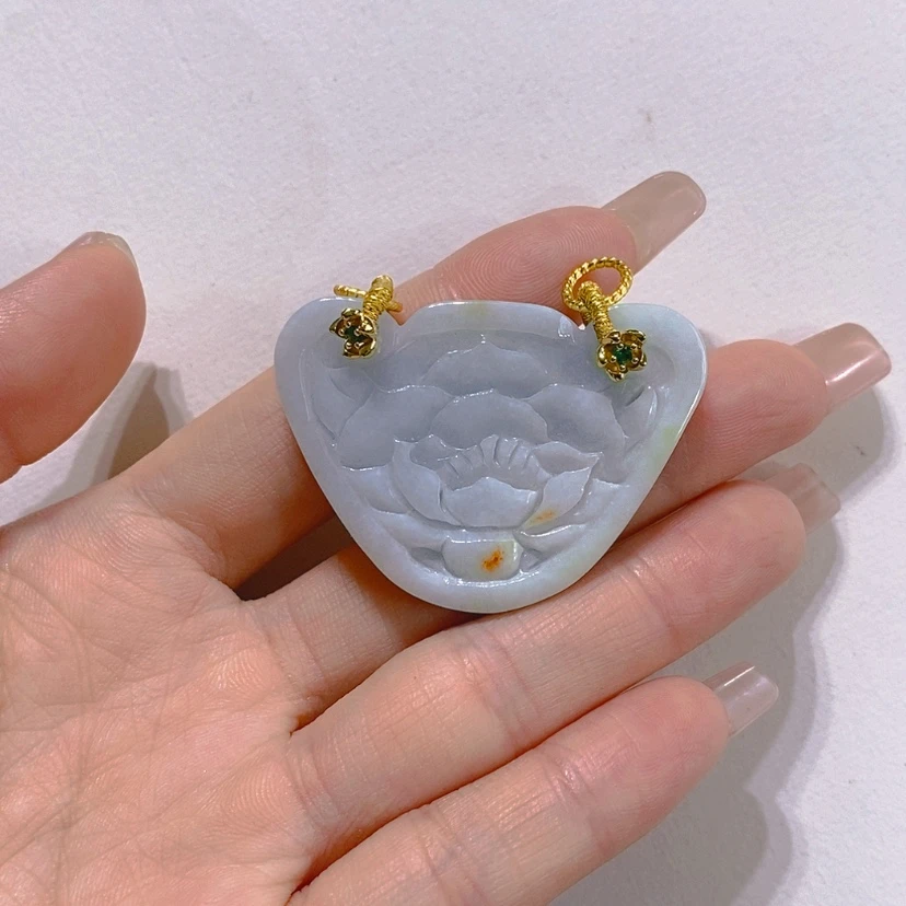 【闪购商品】翡翠未镶嵌颈饰