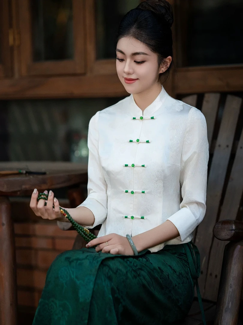 玉家人【曼宰】白色桑蚕丝九颗手工盘扣傣族服装改良服饰