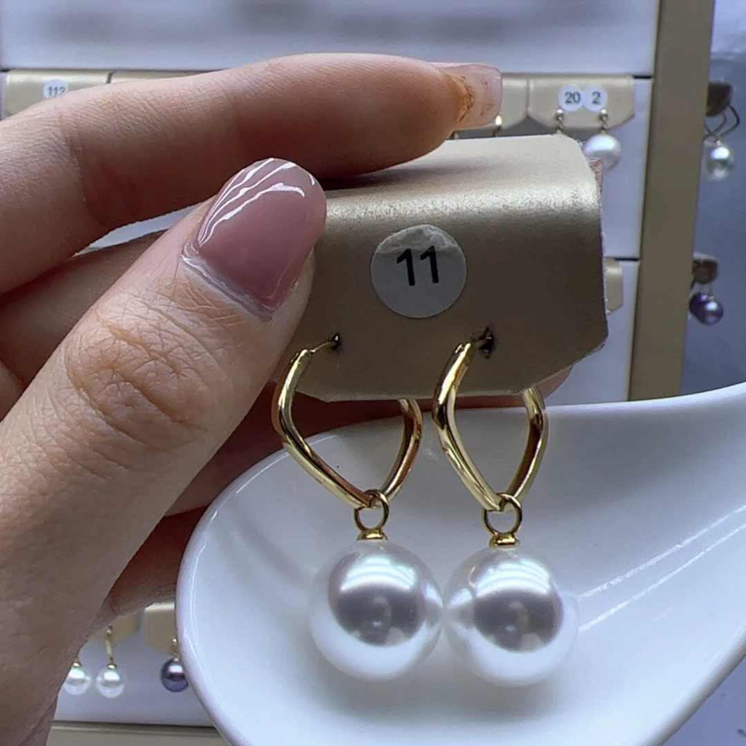 淡水珍珠耳饰未镶嵌