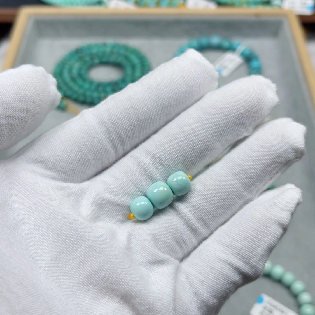 绿松石未镶嵌挂件