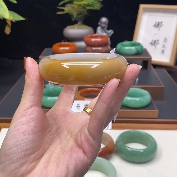 叶***痕石英质玉未镶嵌佘