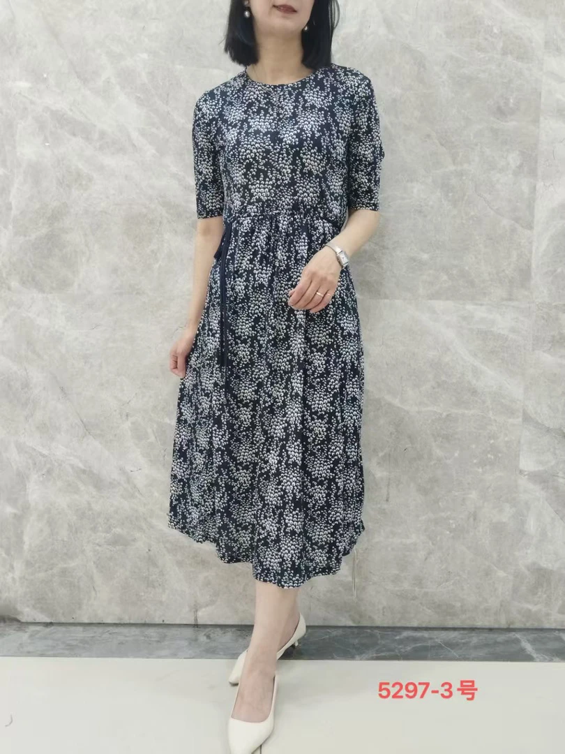 润泽丝绸 重磅桑蚕丝圆领五分袖连衣裙