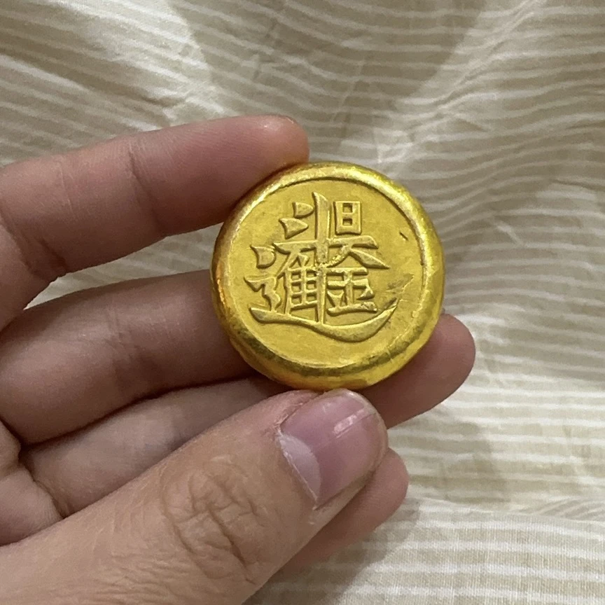 小圆形老物件摆件