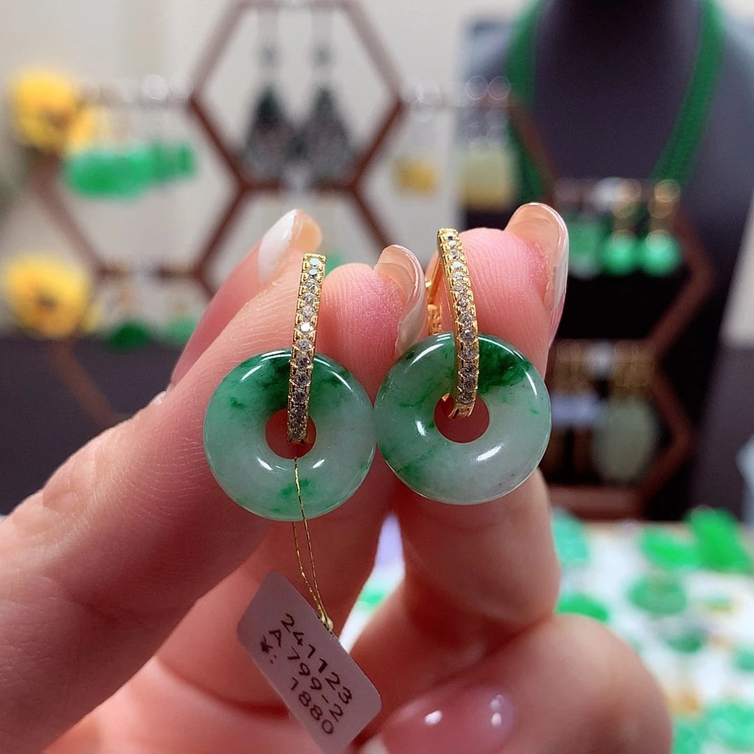 翡翠耳饰银S925镶嵌天然翡翠