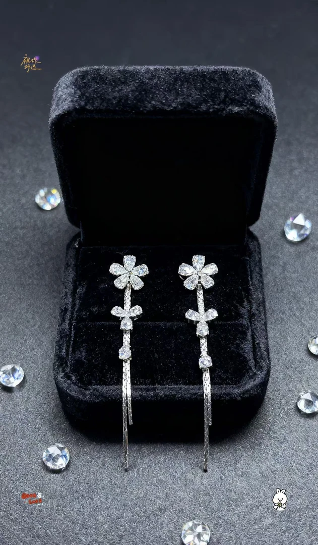 铜合金锆石耳饰 花朵锆石流苏耳环简约日常款0328