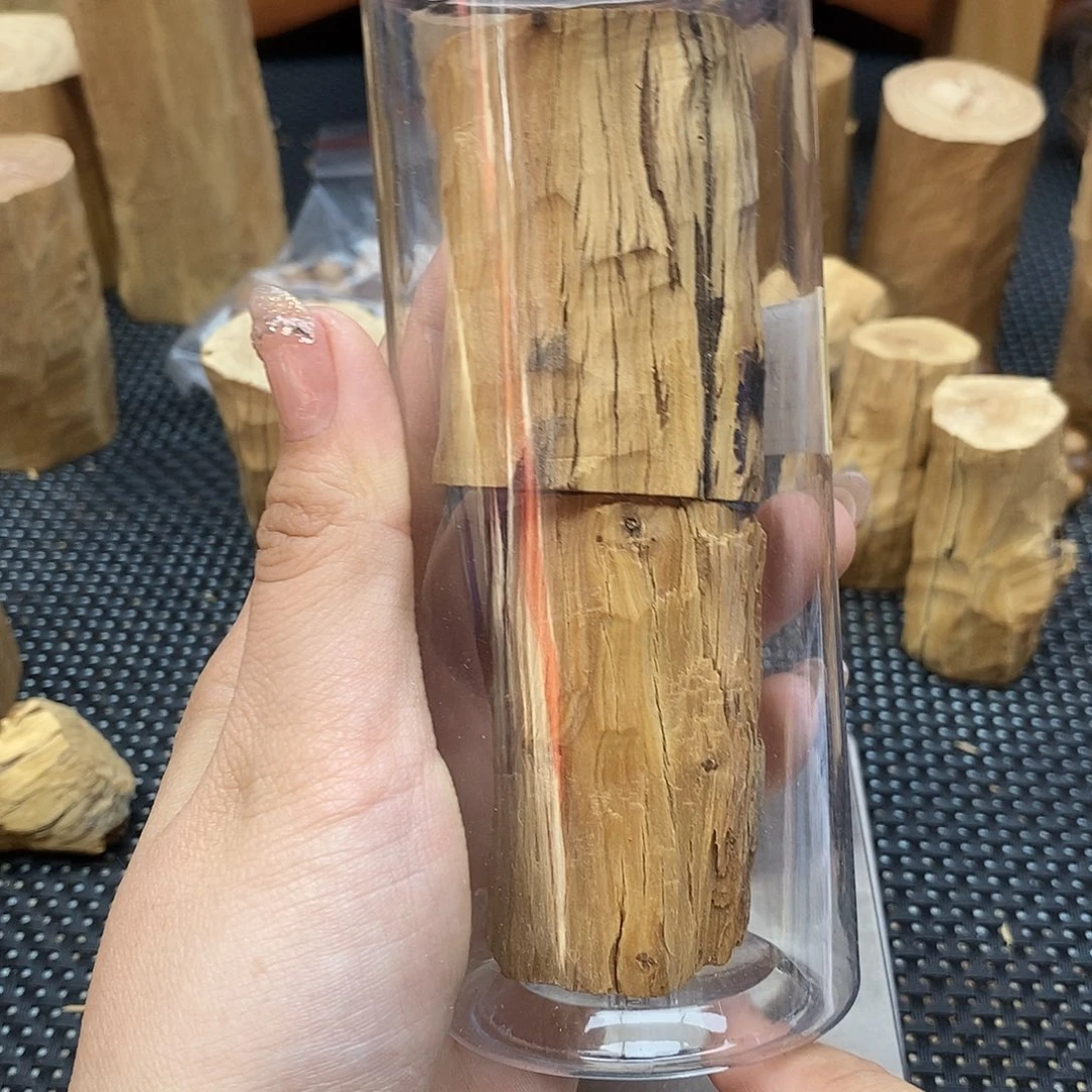 木城**天老山檀香木料2个木料