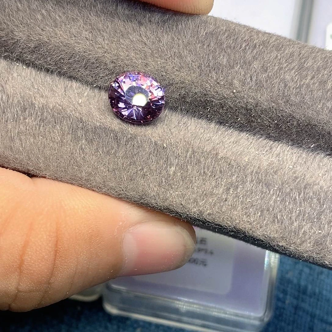 尖晶石裸石尖晶石