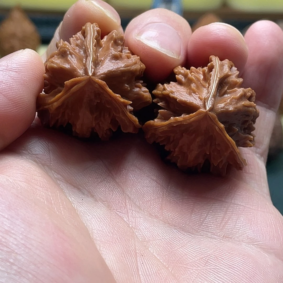 吊坠猴头核桃全品正三棱