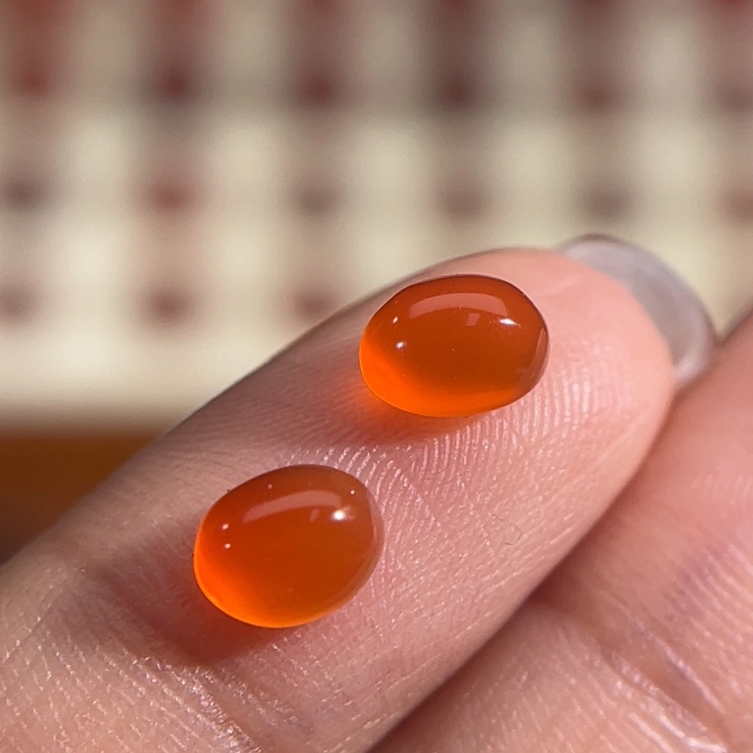 南红玛瑙未镶嵌蛋面4.5x6.7mm