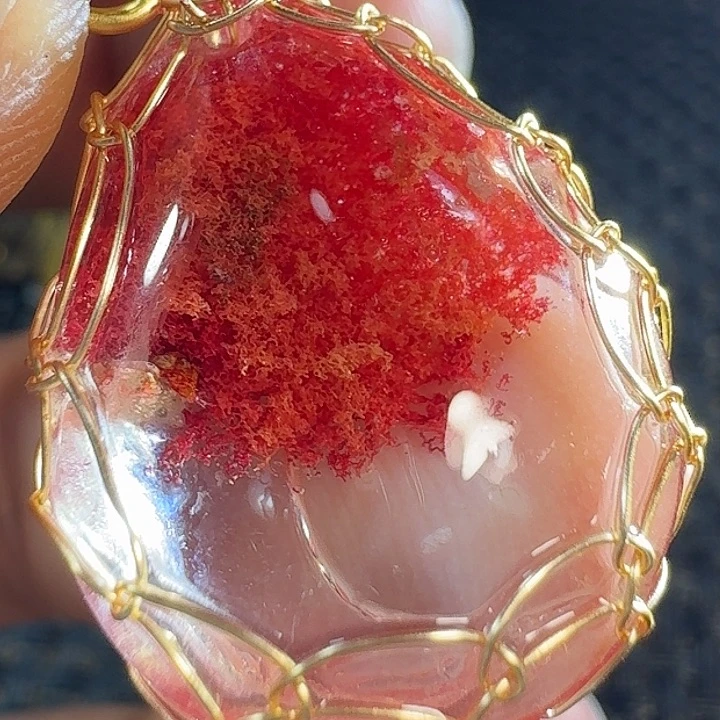 未镶嵌颈饰水晶美*