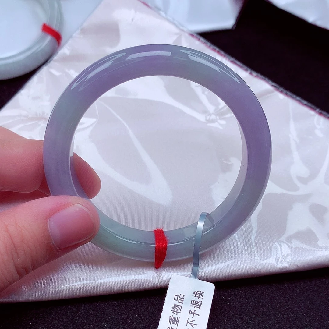 翡翠手镯未镶嵌天然缅甸